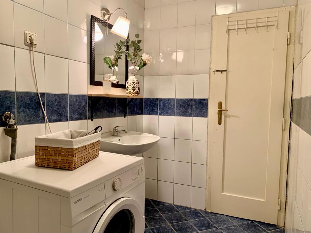 Star Apartment 2 Belgrado Esterno foto