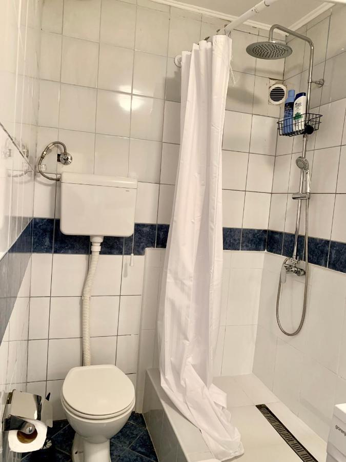 Star Apartment 2 Belgrado Esterno foto